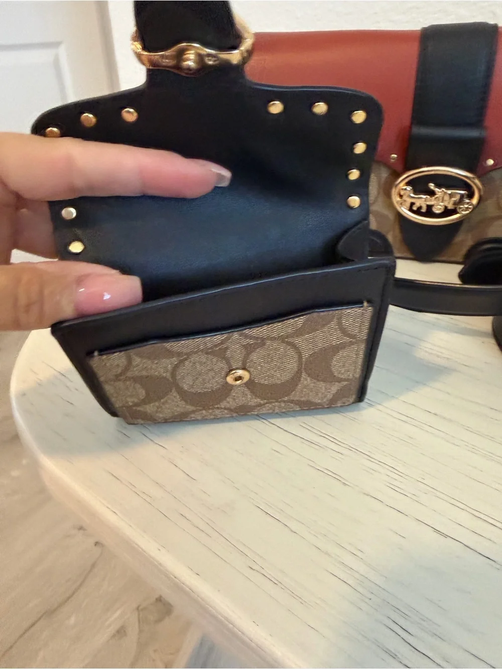 Coach Two-Tone Signature Saddle Bag in Brown and Black - Picture 4 of 15